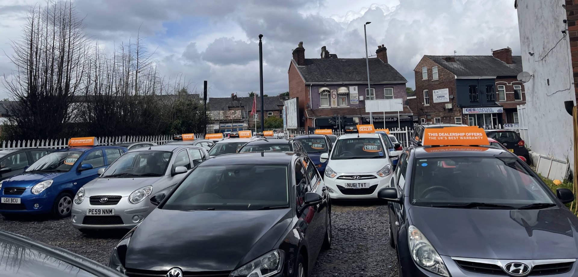 The Autoline MCR used car forecourt in Manchester